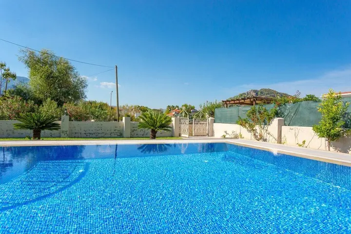 Дальян: Villa Ozcelik