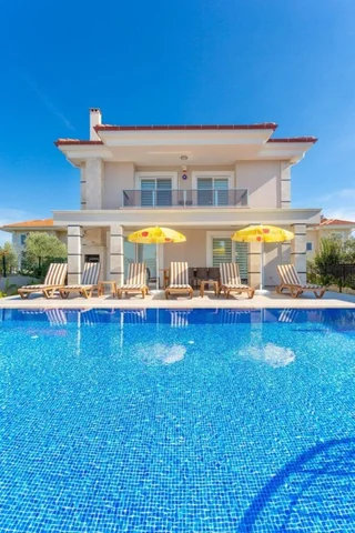 Дальян: Villa Ozcelik