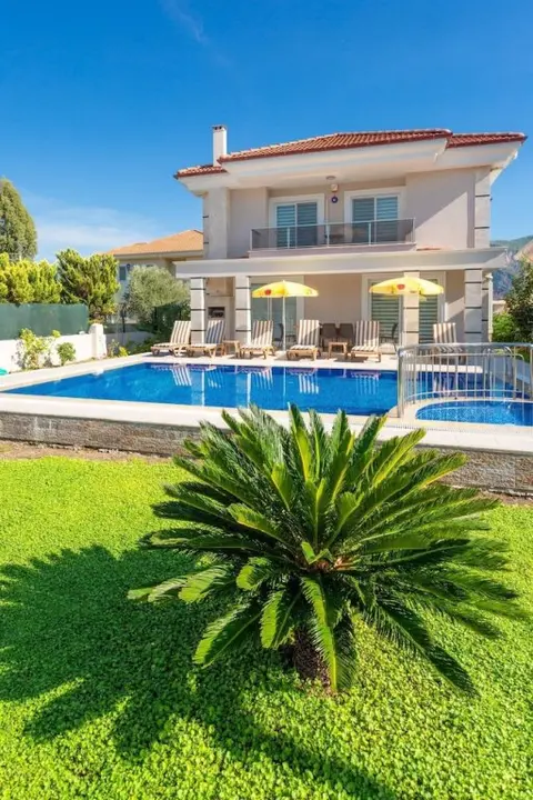 Дальян: Villa Ozcelik