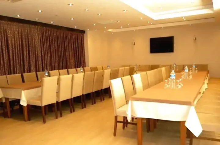 Измир: Vesta Fuar Hotel
