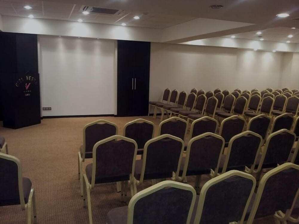 Измир: Vesta Fuar Hotel