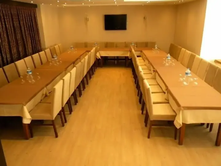 Измир: Vesta Fuar Hotel