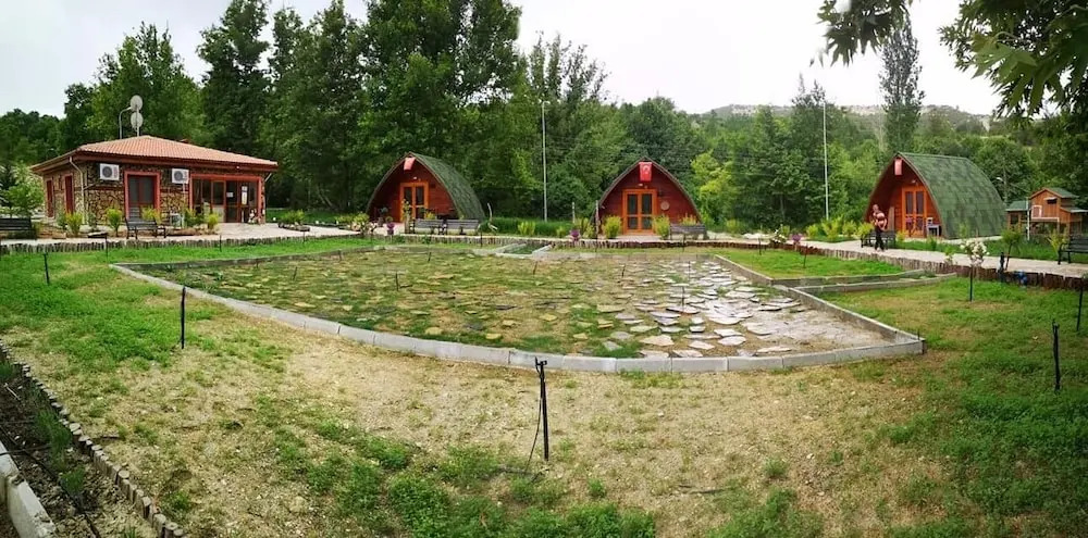 Эрменек: Zeyve Lavanta Tatil Köyü
