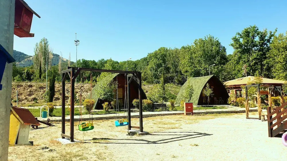Эрменек: Zeyve Lavanta Tatil Köyü