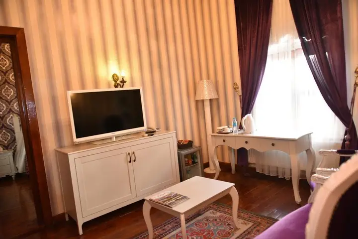 carousel image 0