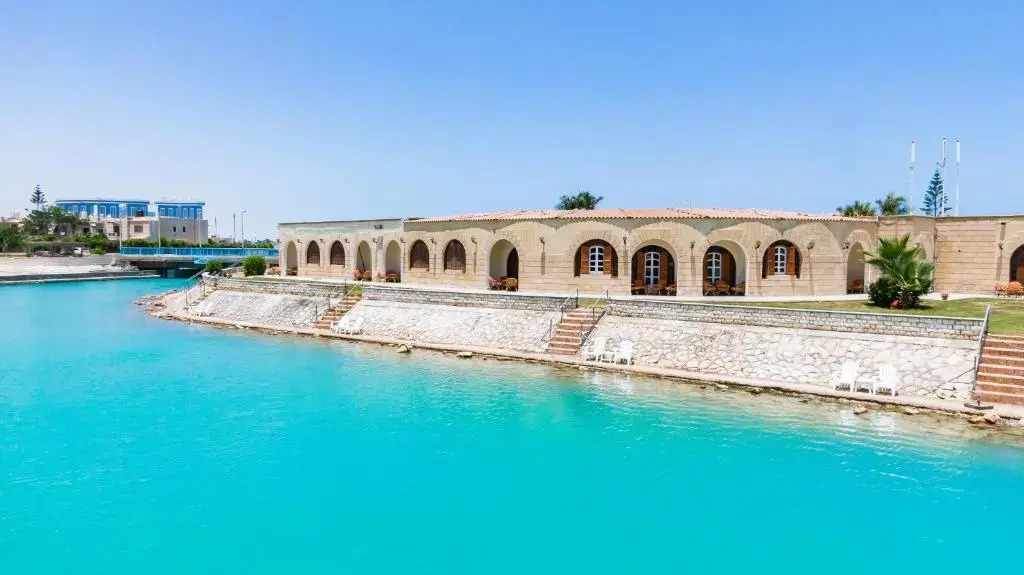 Эль-Аламейн: Golden Lake Hotel