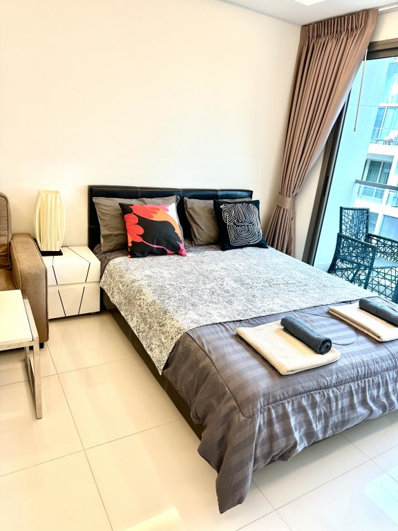 Паттайя: Апартаменты Club Royal Wongamat
