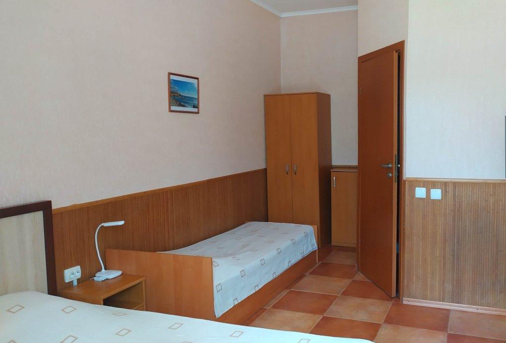 Севастополь: Guest House Rebekka