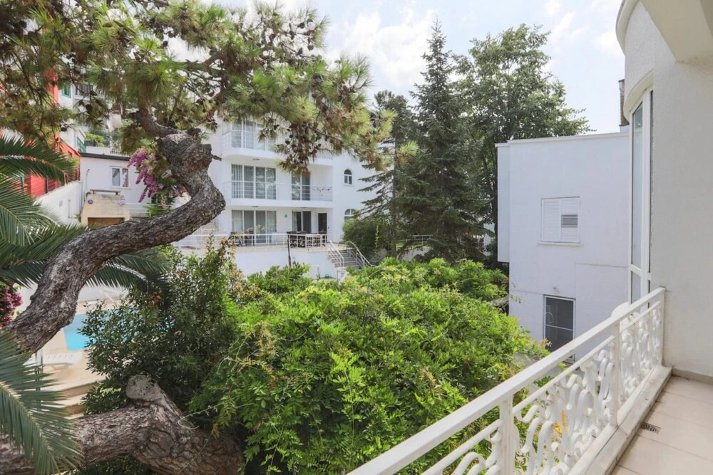 Бююкада: Luxury Mansion in the Heart of Prince Island