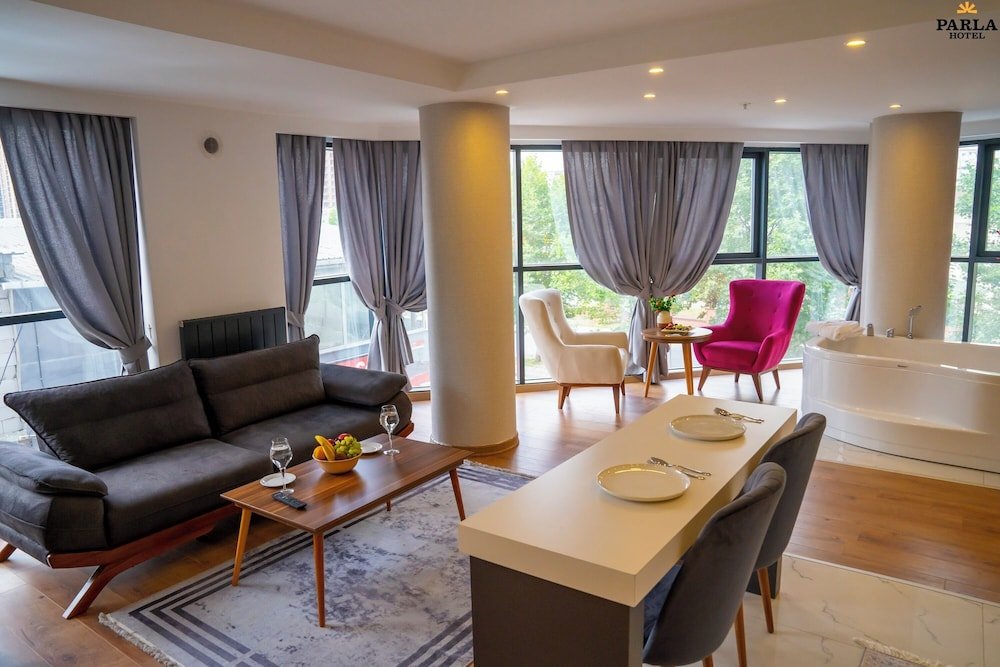 Стамбул: Parla Suite Hotel