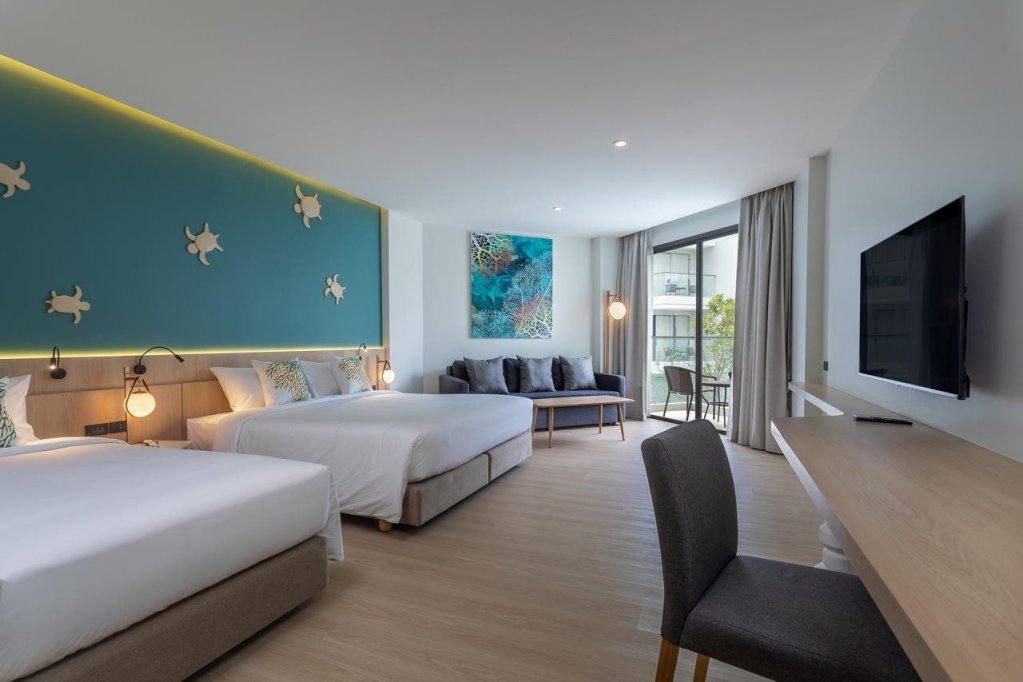 Муанг: Phuket Emerald Beach Resort