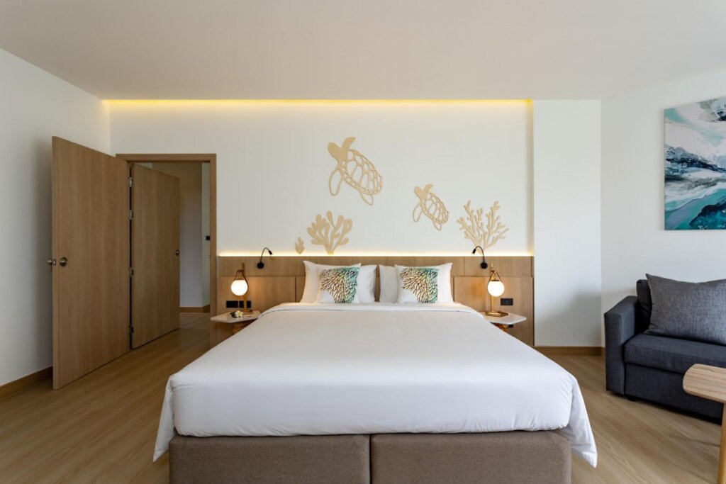 Муанг: Phuket Emerald Beach Resort