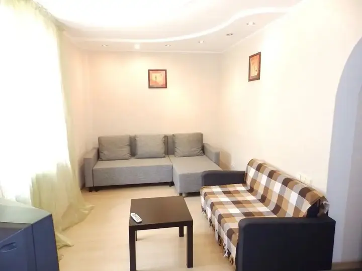 Новокузнецк: Apartment on Ordzhonikidze 42