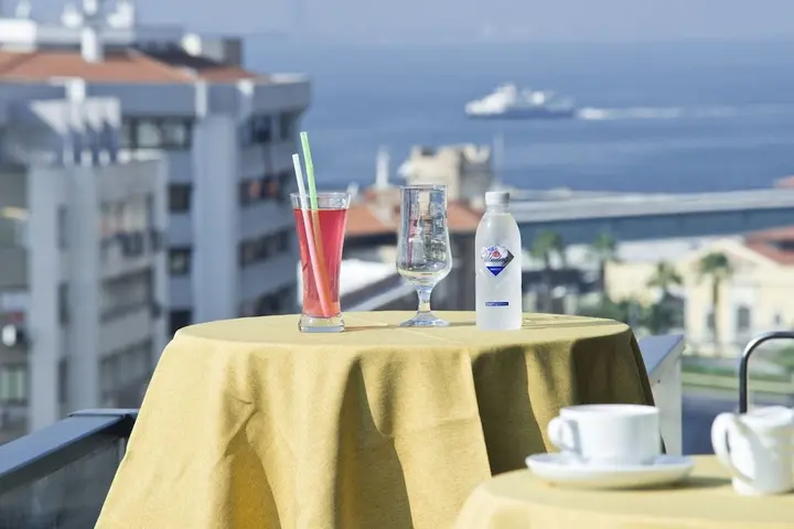 Измир: Hotel Katipoglu