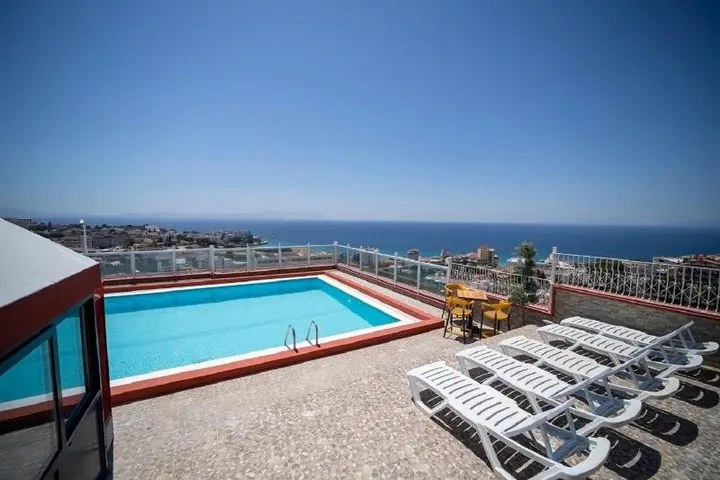 Кушадасы: Silver Tower Residence Family Suites