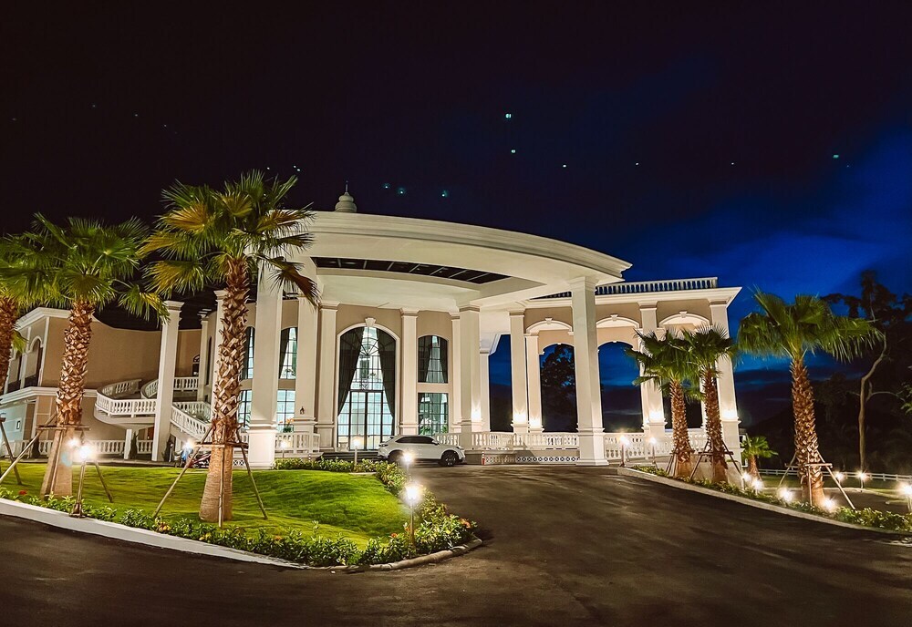 На Чом Тхиан: Grand Lord Hotel& Residence