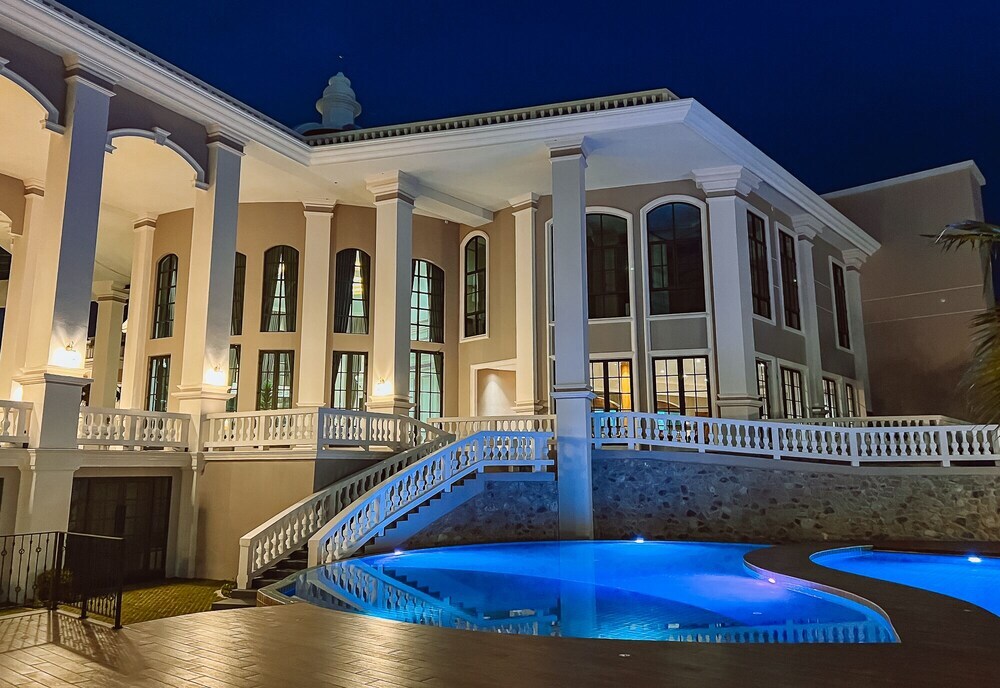 На Чом Тхиан: Grand Lord Hotel& Residence