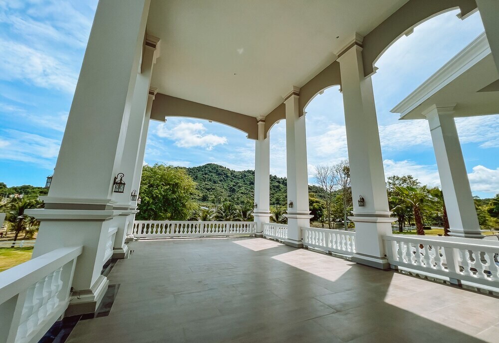 На Чом Тхиан: Grand Lord Hotel& Residence