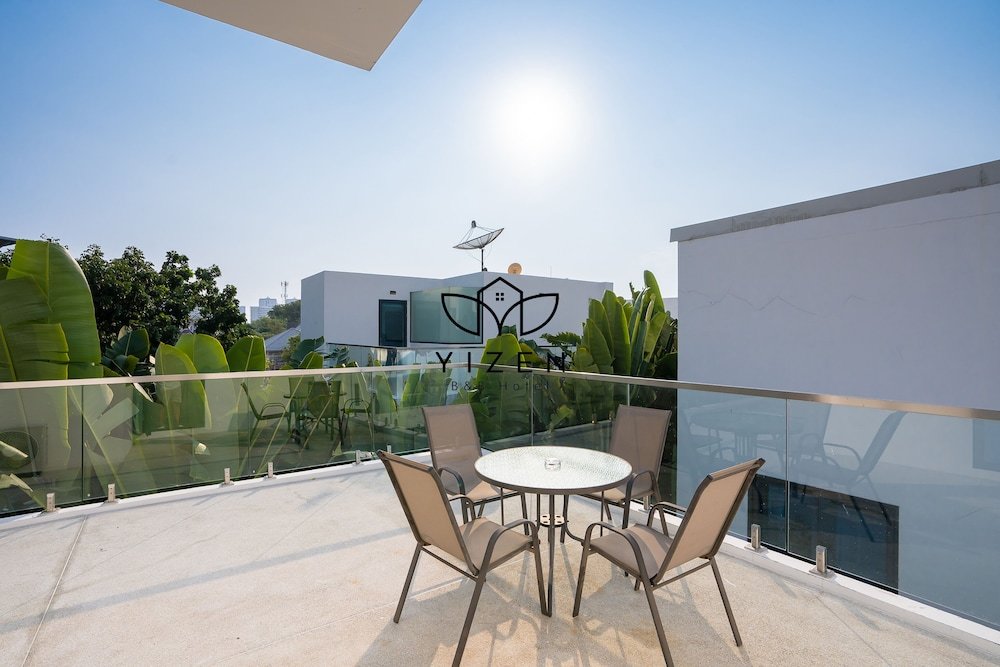 Паттайя: Yizen VIP Luxury Palm Springs Villas
