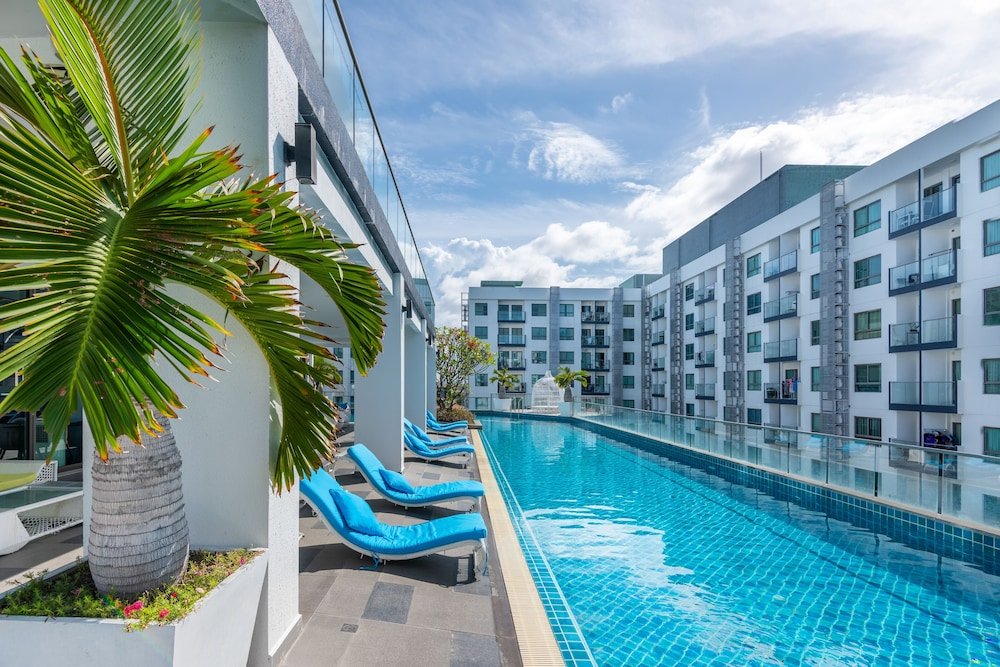 Паттайя: Pool Views De Luxe at Arcadia Beach Resort