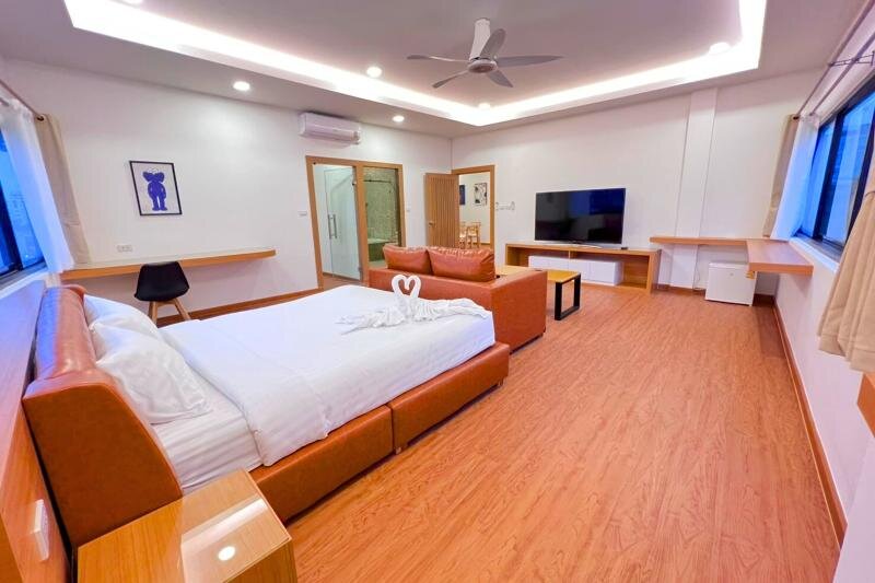 Паттайя: The Lodge Pattaya