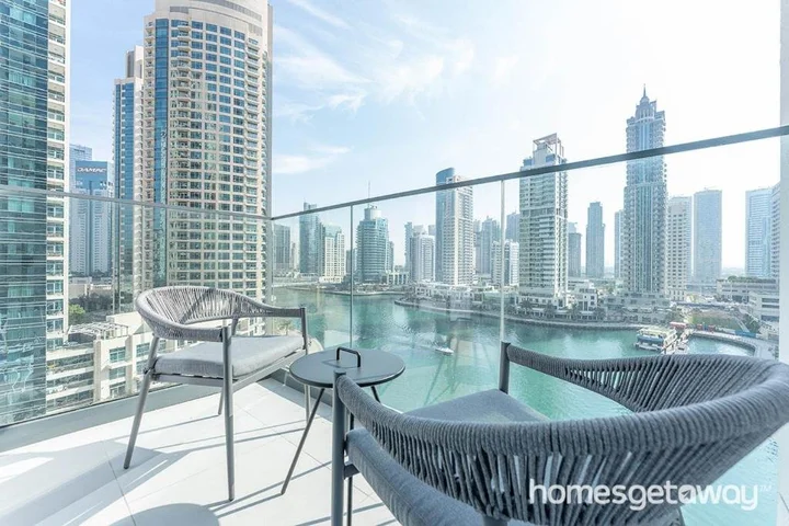 Дубай: HomesGetaway Dubai Marina LIV Residence 2BR Apartment with Marina view