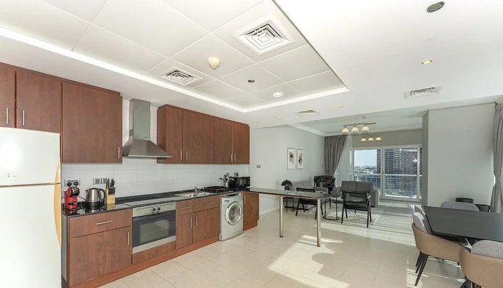 Дубай: Homesgetaway - JLT Lake Views 1BR