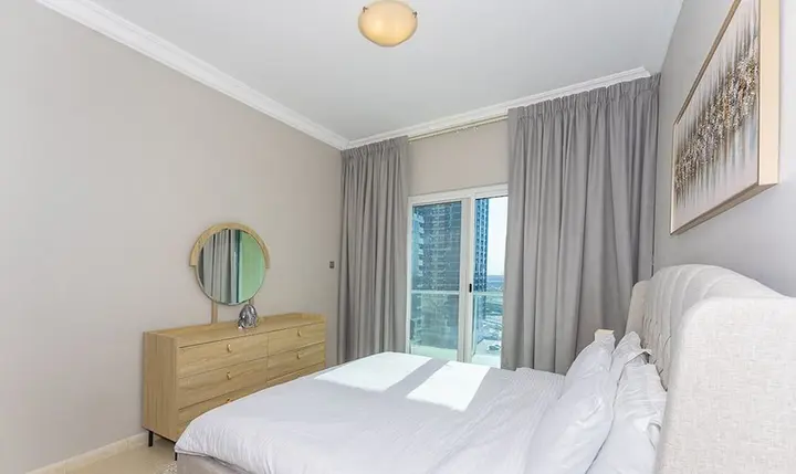 Дубай: Homesgetaway - JLT Lake Views 1BR