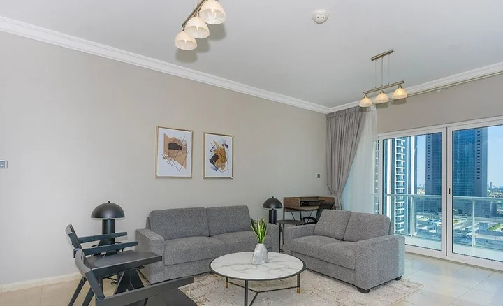 Дубай: Homesgetaway - JLT Lake Views 1BR