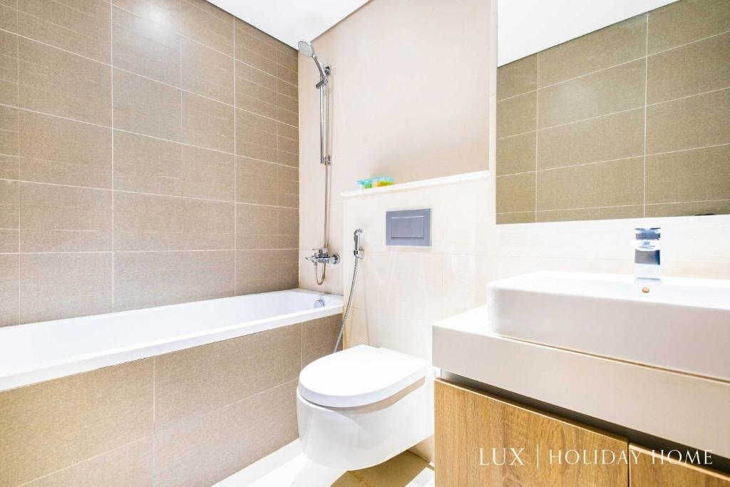 Дубай: LUX - Contemporary Suite Dubai Marina