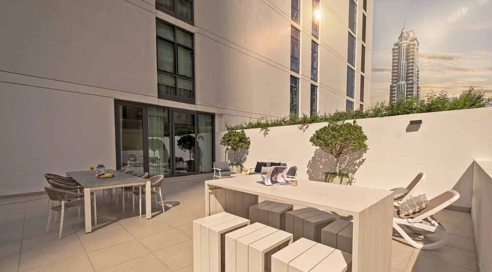 Дубай: LUX - Contemporary Suite Dubai Marina