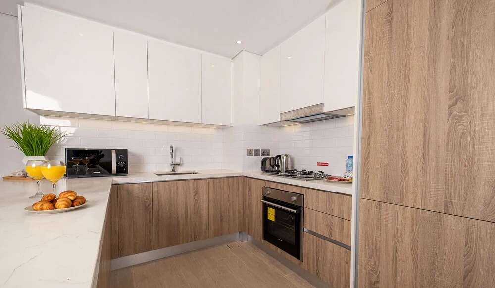 Дубай: LUX - Contemporary Suite Dubai Marina