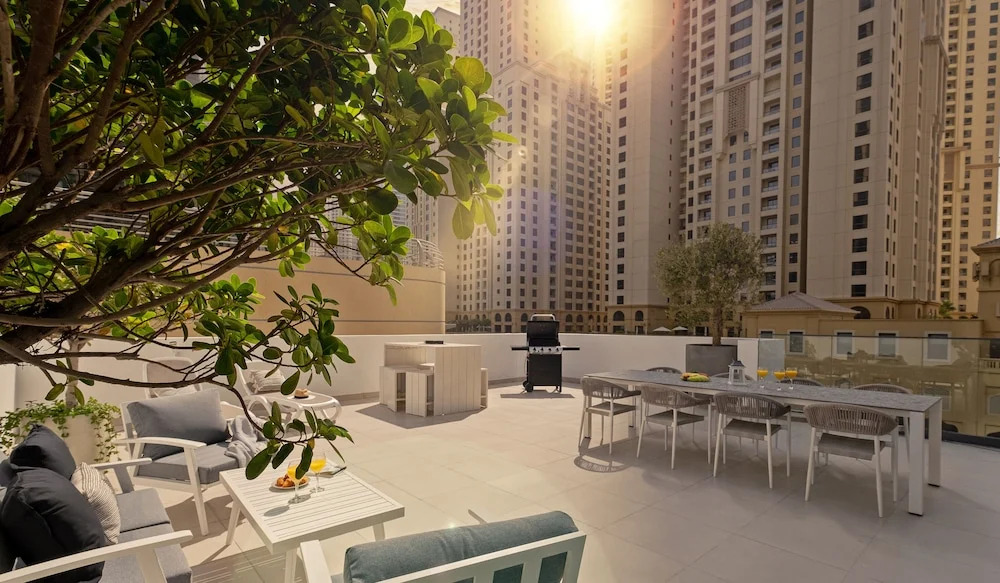 Дубай: LUX - Contemporary Suite Dubai Marina