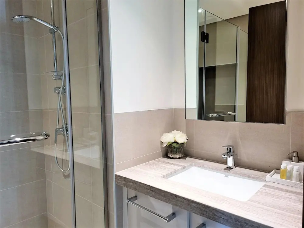 Дубай: Luxurious Downtown Apt with balcony & View
