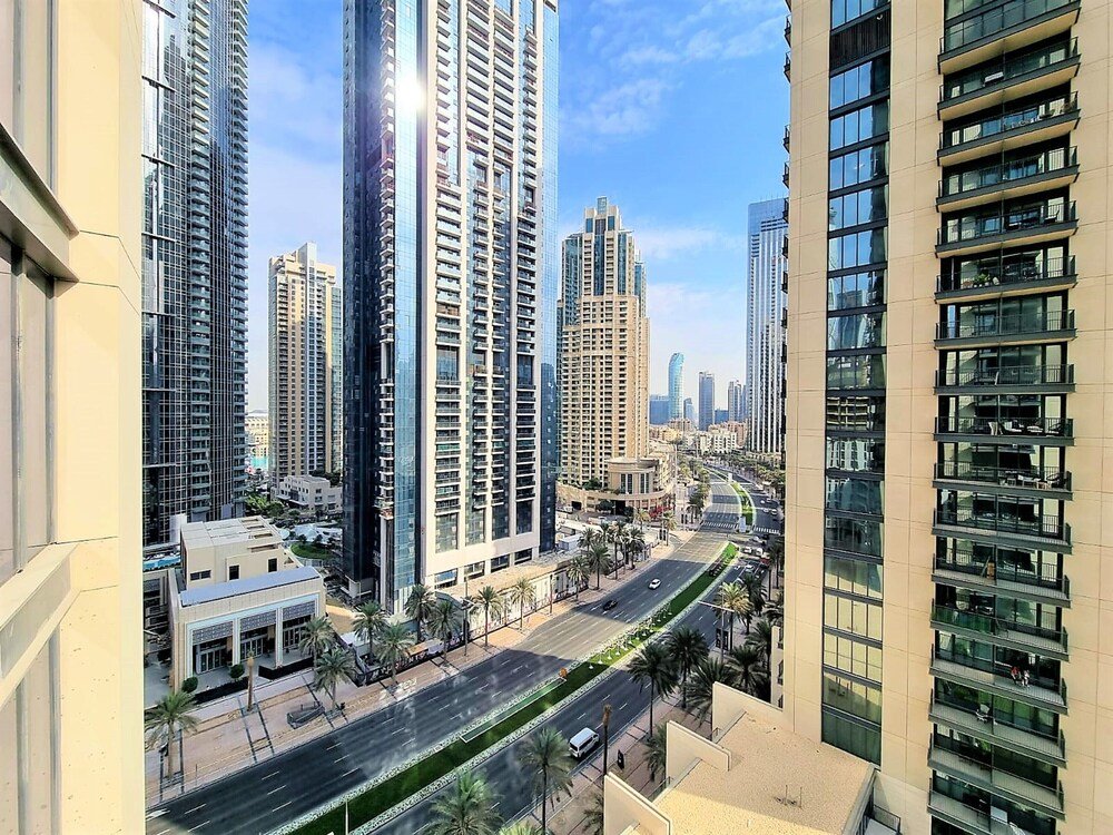 Дубай: Luxurious Downtown Apt with balcony & View