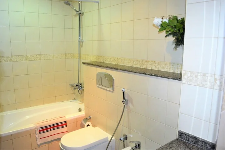 Дубай: Ascapes Bay Central West Tower