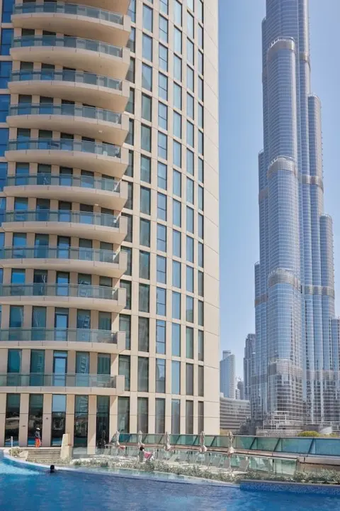Дубай: FantaStay Burj Vista tower 1