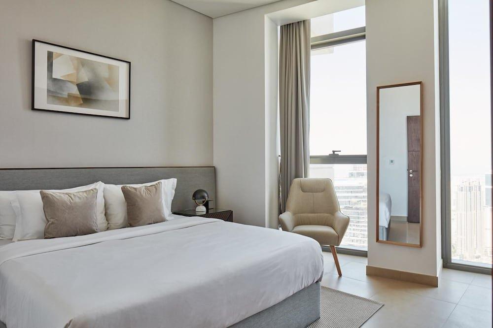 Дубай: FantaStay Burj Vista tower 1