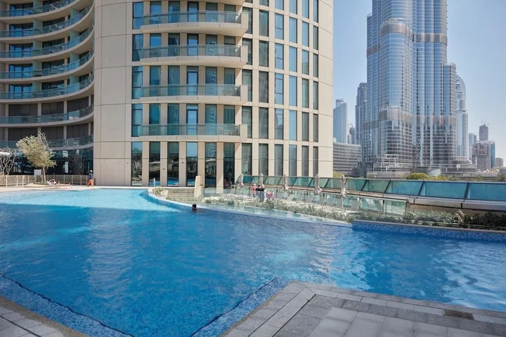 Дубай: FantaStay Burj Vista tower 1