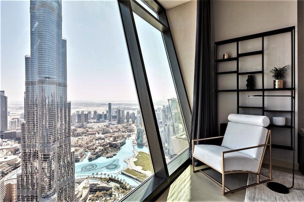 Дубай: FantaStay Burj Vista tower 1