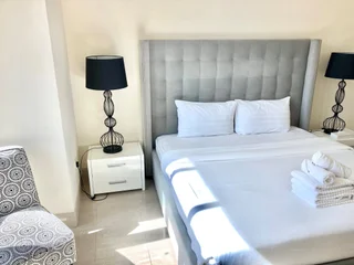 Дубай: Luxurious Stay in Dubai Downtown