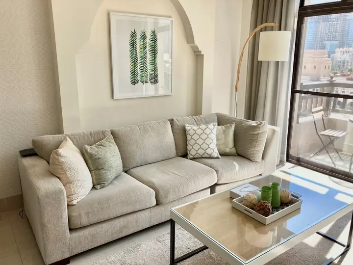 Дубай: Luxurious Stay in Dubai Downtown