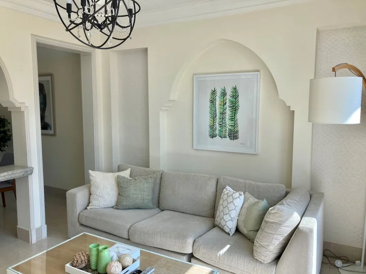 Дубай: Luxurious Stay in Dubai Downtown