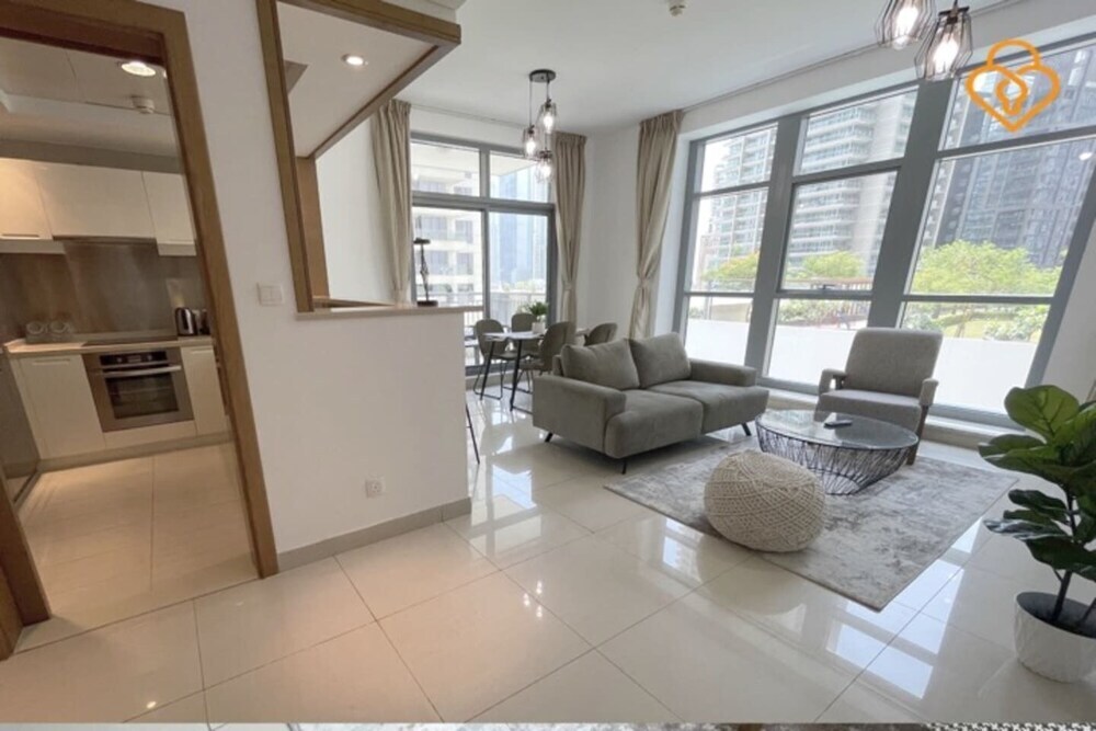 Дубай: Downtown Dubai Claren Tower 2 One Bed