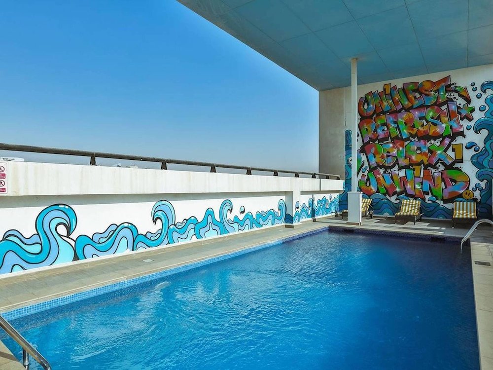 Дубай: Ensuite Rooms and Studios - DUBAI