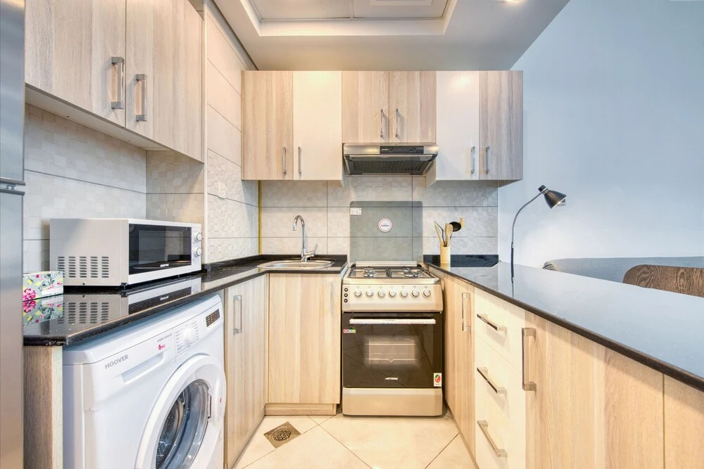 Дубай: Chaima Elegantly Furnished Brand New With Balcony