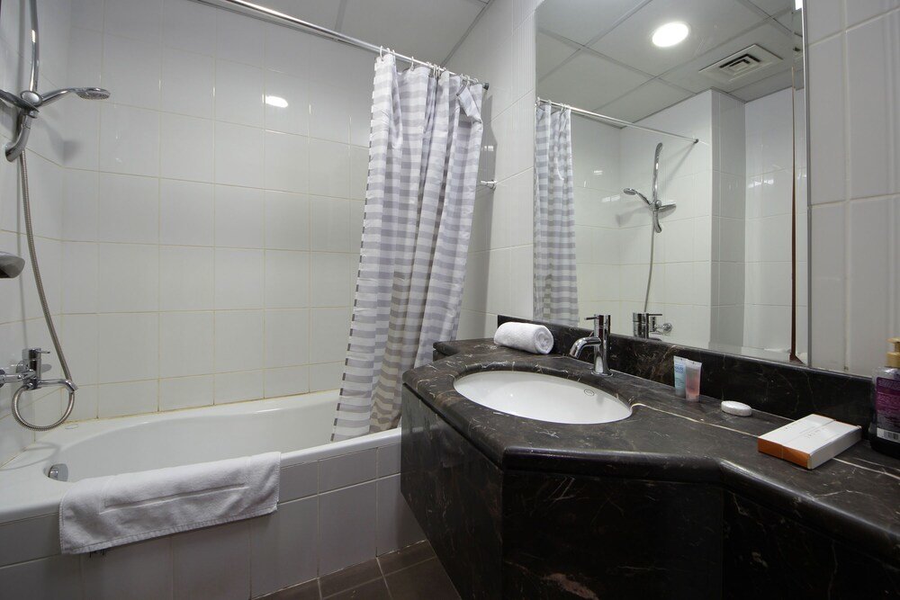 Дубай: Beautiful Studio Walking Distance to Dubai Mall