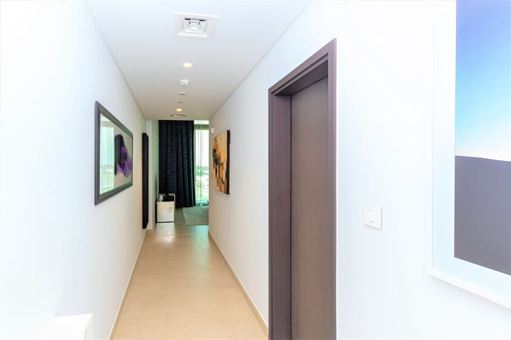 Дубай: Fabulous Stay in Downtown Views