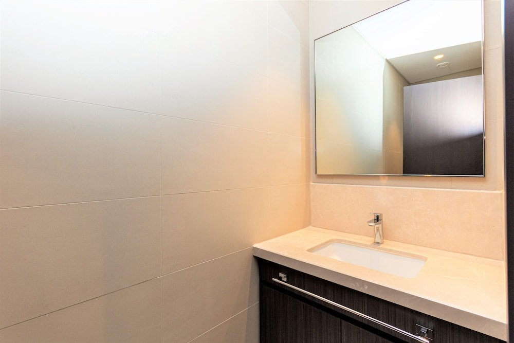 Дубай: Fabulous Stay in Downtown Views