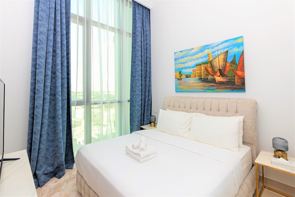 Дубай: Fabulous Stay in Downtown Views